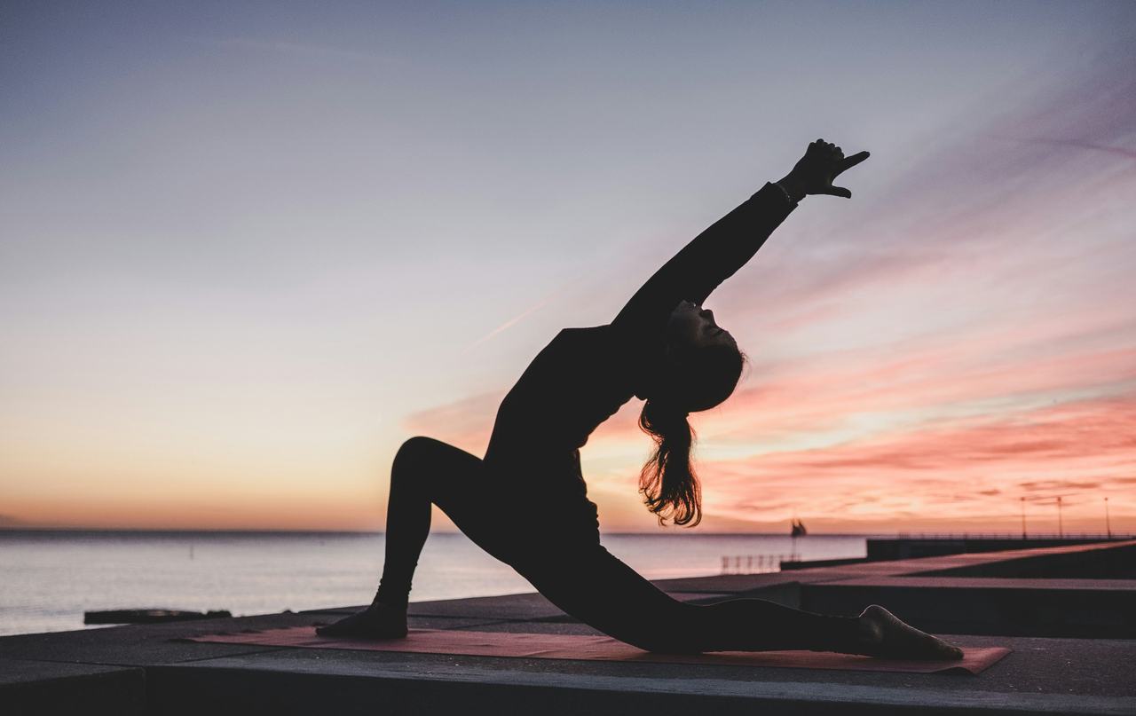 Yoga nidra y técnicas de respiración en el tratamiento del insomnio: ¿qué pueden aportar realmente?